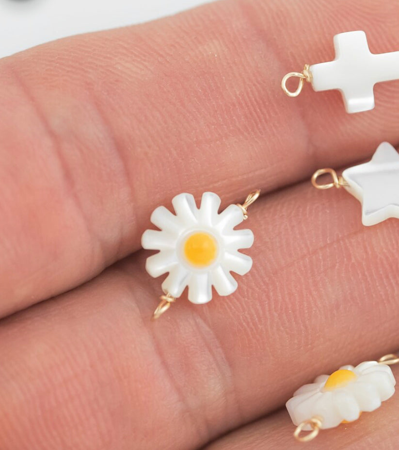 Daisy connector